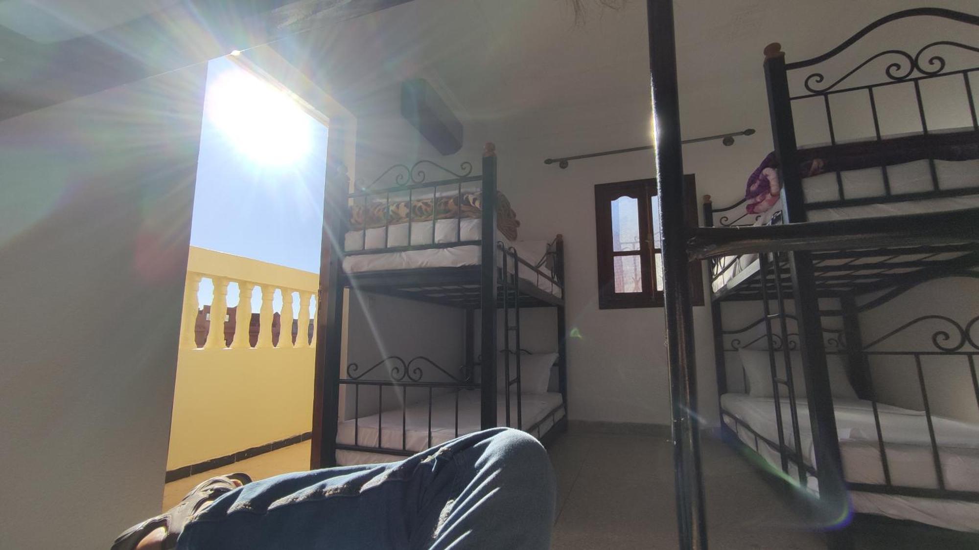 Warzazat Hostel Eksteriør billede