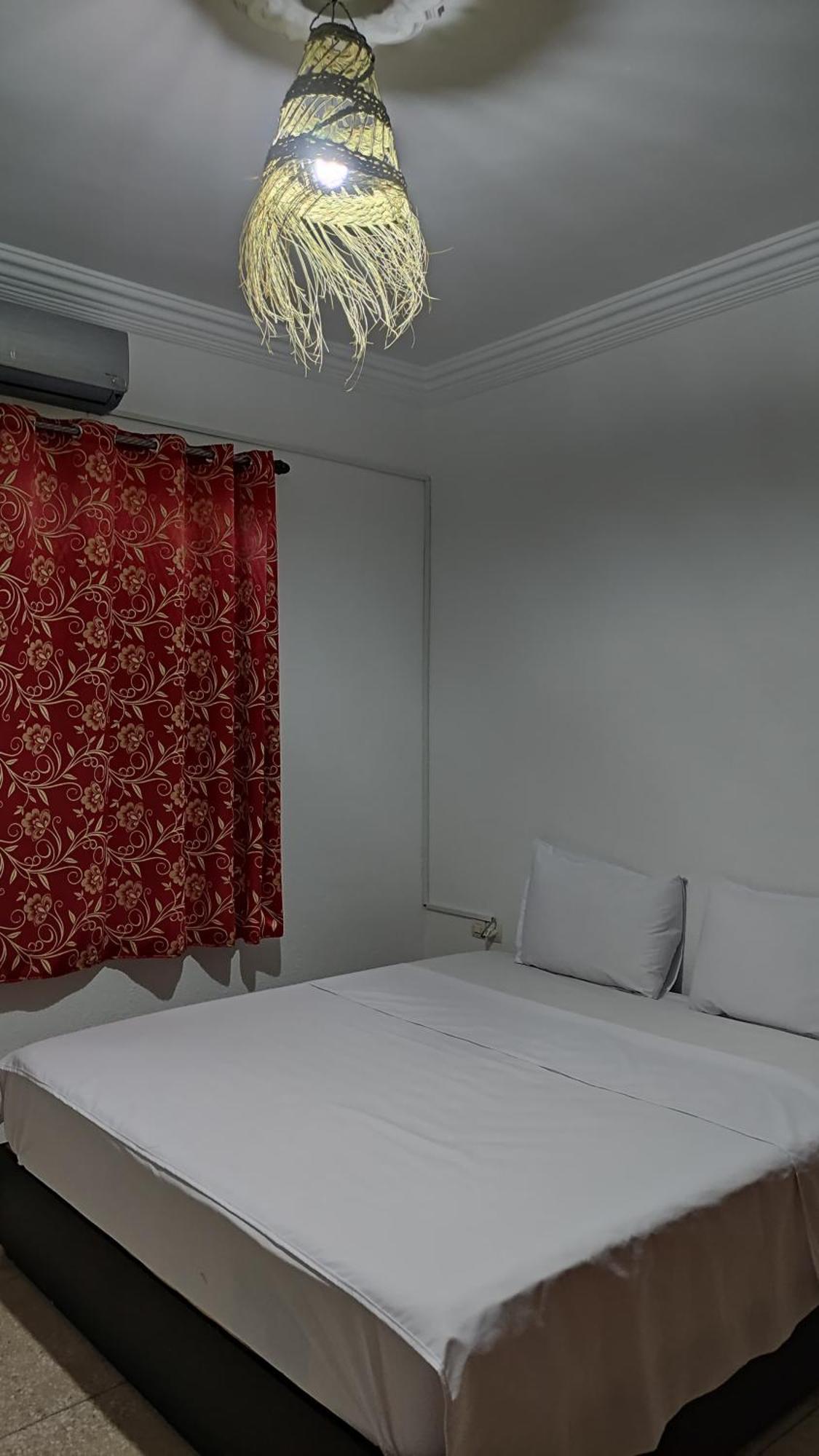 Warzazat Hostel Eksteriør billede