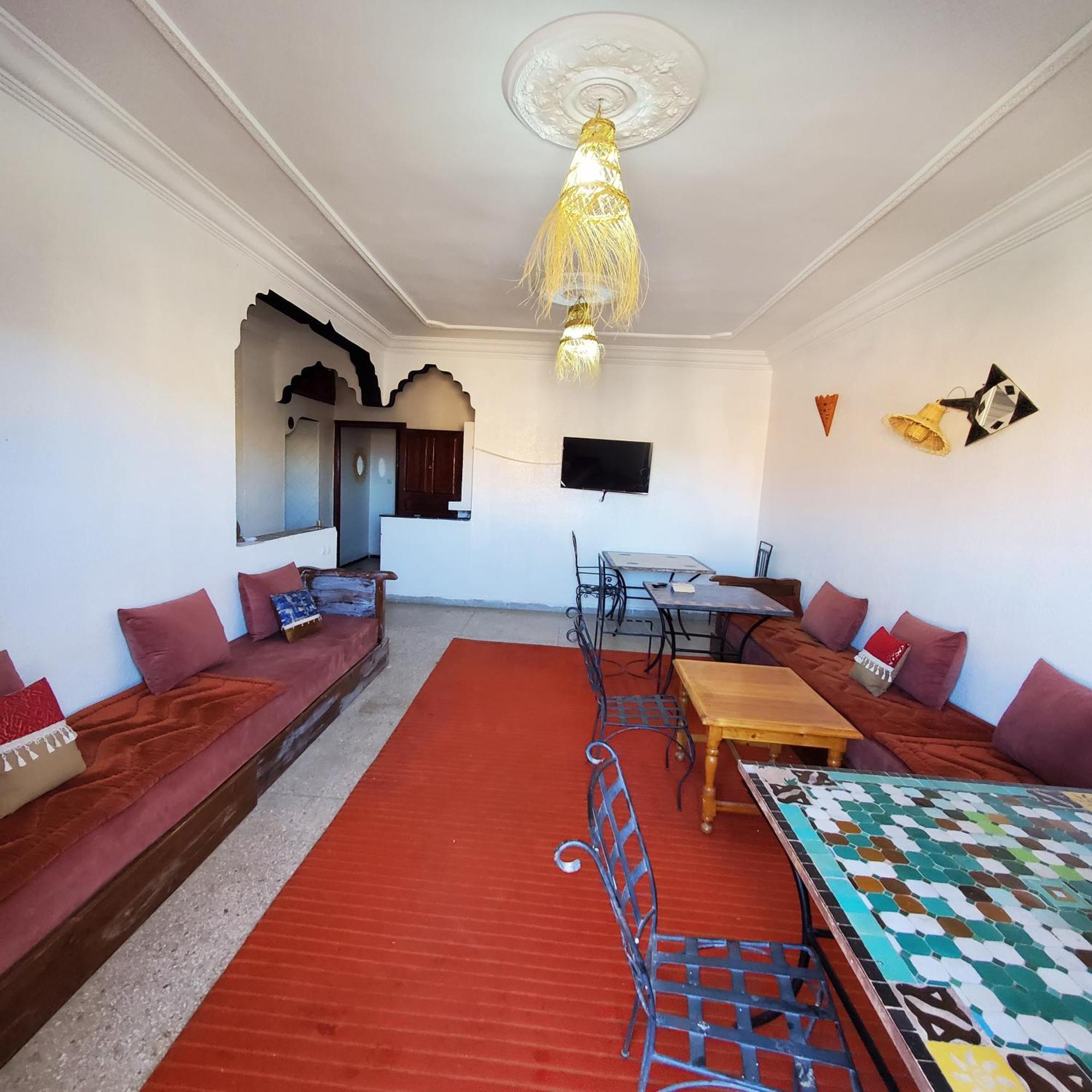 Warzazat Hostel Eksteriør billede